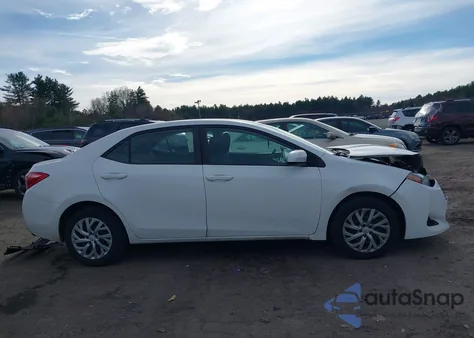 2018 Toyota Corolla Le из США, поврежденный, VIN 5YFBURHE4JP822082